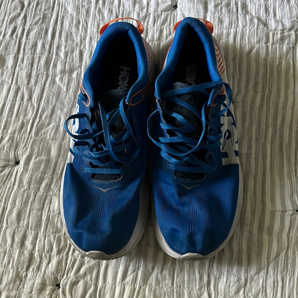 Hoka Profly